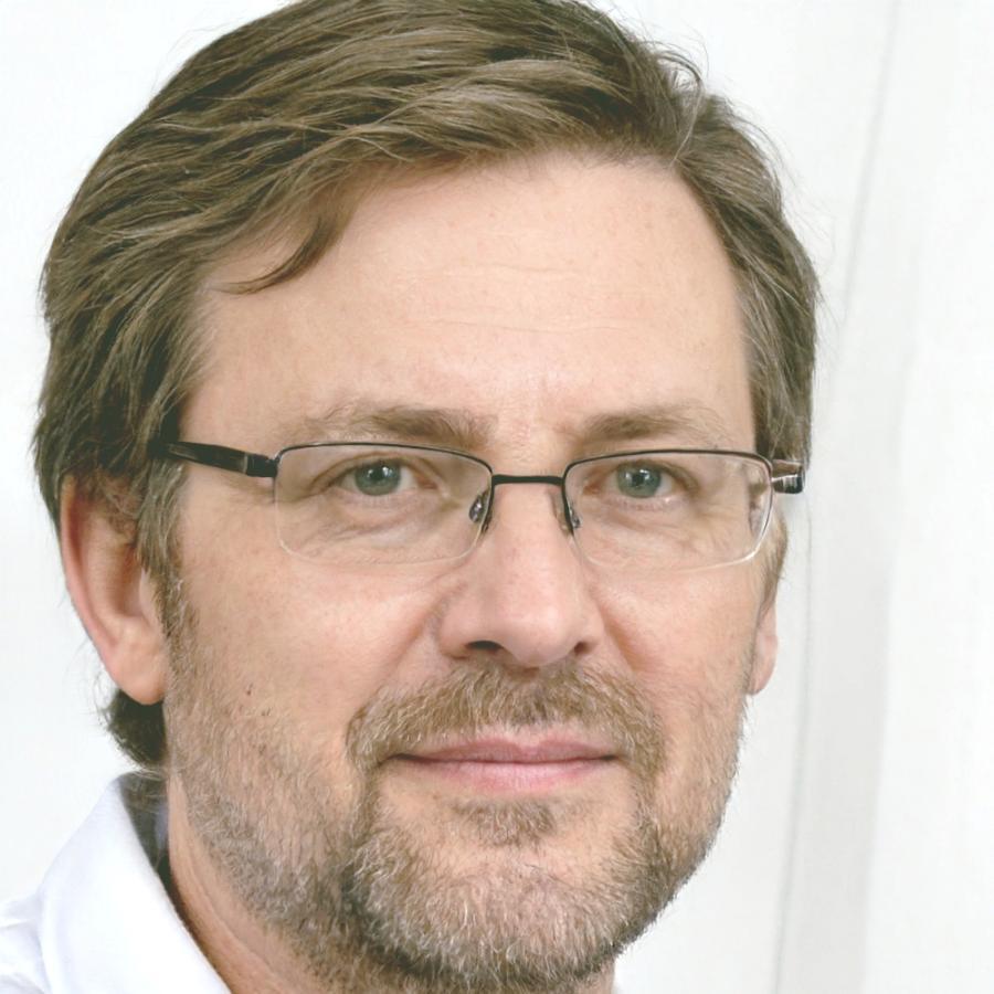 Instructor Miguel Torres